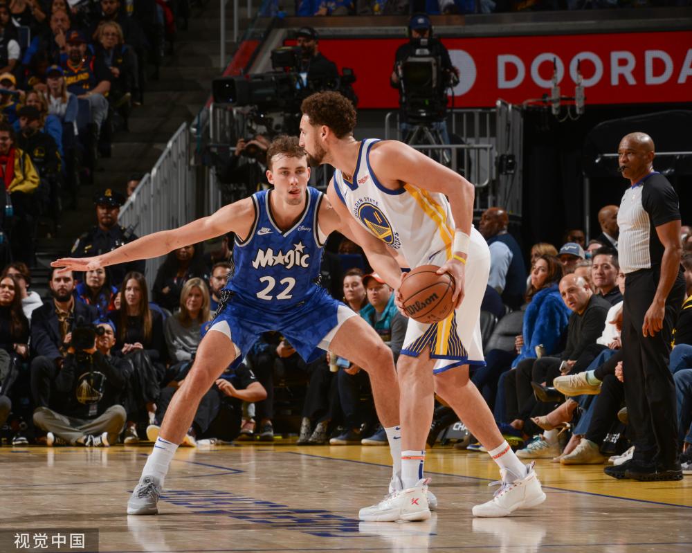 让周琦在C 让周琦在C